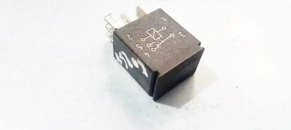 Volvo S70 V70 V70 XC Other relay 9441161