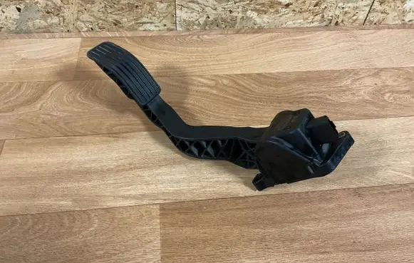 Citroen C4 I Accelerator throttle pedal 9680565880 0280755041