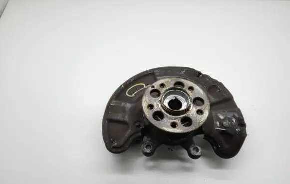 Mercedes-Benz GLK (X204) Front wheel hub spindle knuckle