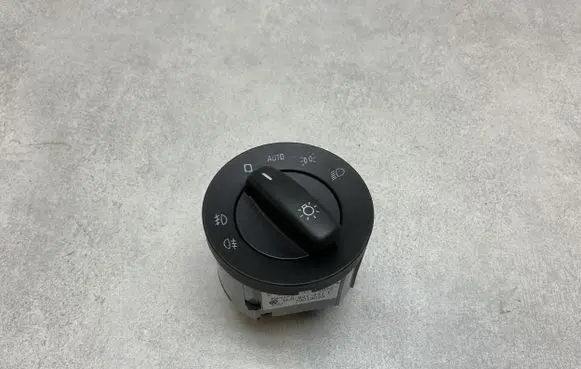 Skoda Yeti (5L) Light switch 5L0941431E