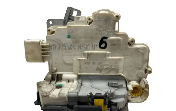 Audi A4 S4 B7 8E 8H Front door lock 8E1837015AA