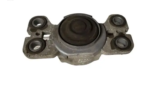 Volvo V70 Engine mount bracket 6G9N7M121AA