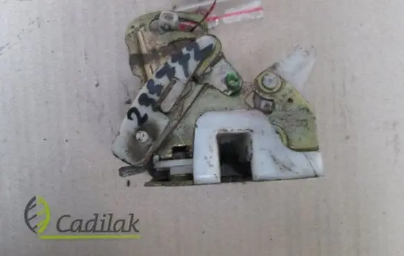 Mitsubishi Lancer Rear door lock