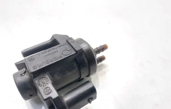 BMW X6 F16 Fuel pressure regulator 8570591