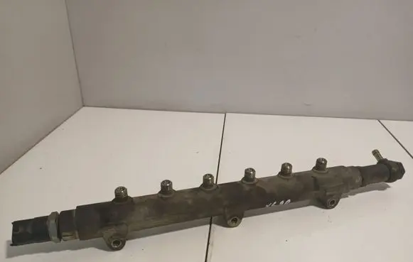 Volvo XC90 Fuel main line pipe 0445215015