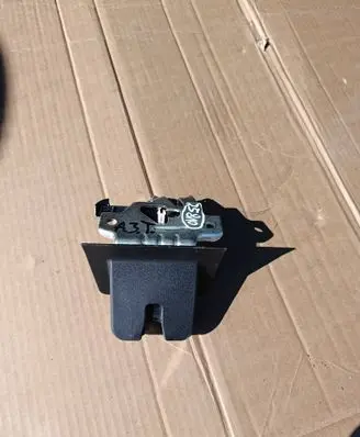 Audi A3 8Y Tailgate/trunk/boot lock/catch/latch 8W9827505C