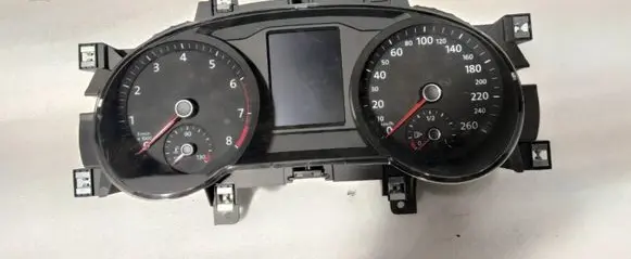 Volkswagen Tiguan Speedometer (instrument cluster) 5NA920750