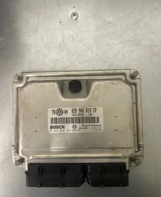Volkswagen PASSAT B5.5 Engine control unit/module 038906019CP 28SA4859 0281010392