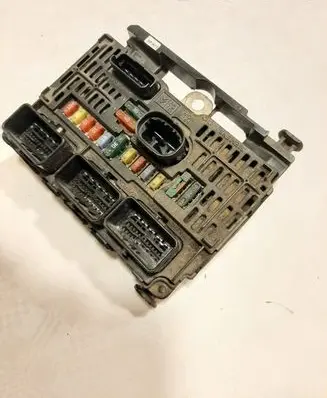 Peugeot 607 BSM Control unit 9661682780 BSML0400 S118983004