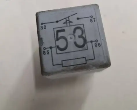 Volkswagen PASSAT B6 Other relay