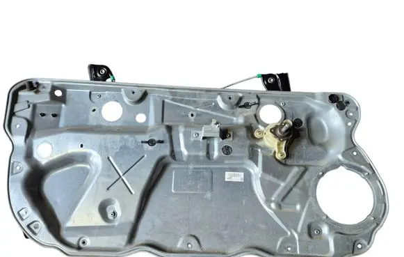Volkswagen Polo Front door manual window regulator 6Q0837137