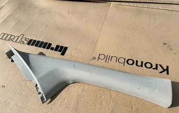 Peugeot Partner III (A) pillar trim 9816488477