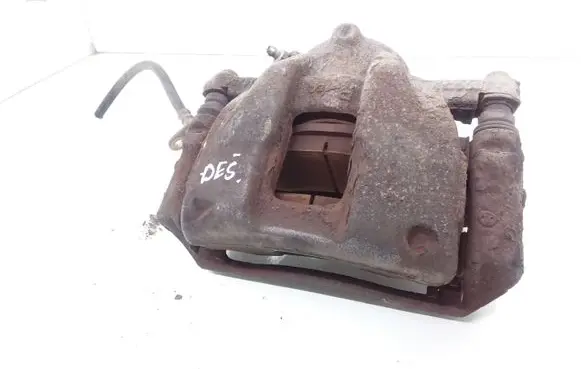 Honda CR-V Front brake caliper
