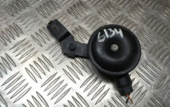 Hyundai i30 Horn signal 28R000034