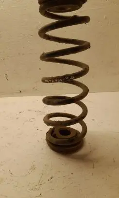 Skoda Octavia Mk2 (1Z) Rear coil spring