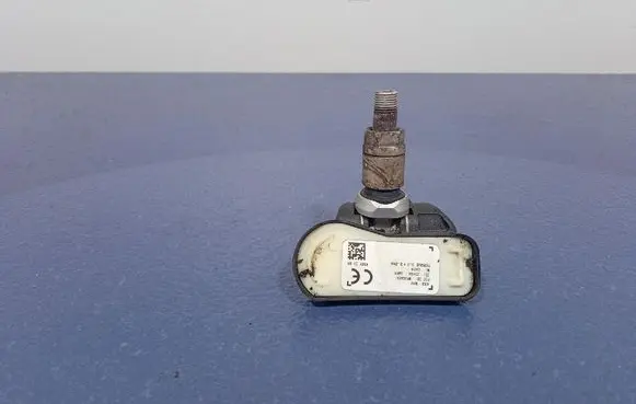 Opel Zafira C Tire pressure sensor 13598775