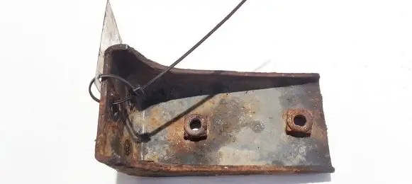 Volkswagen Transporter - Caravelle T5 Engine mounting bracket
