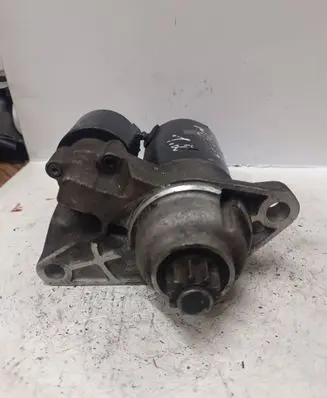 Volkswagen Polo Starter motor 0001121016