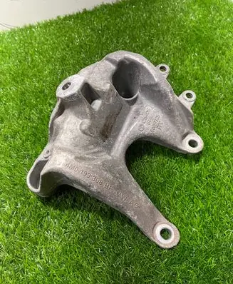 Audi RS7 C8 Gearbox mounting bracket 4M0199308BF