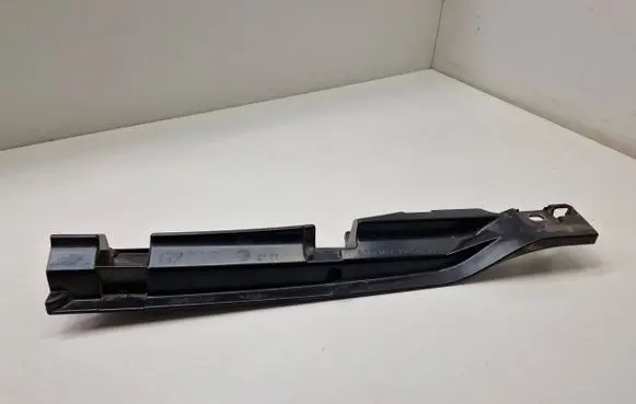 BMW i4 Sill supporting ledge 8737089