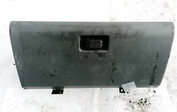 Mercedes-Benz ML W163 Glove box