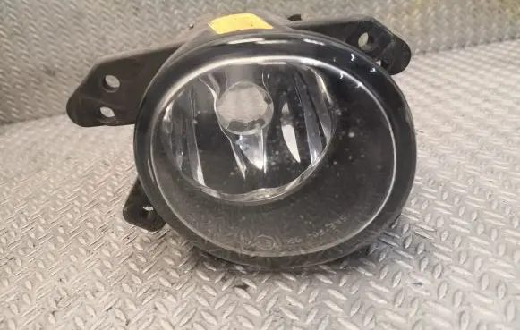 Mercedes-Benz B W245 Front fog light 2518200756