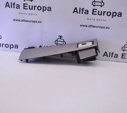 Jaguar XF X250 Dashboard air vent grill cover trim 8X23043C26