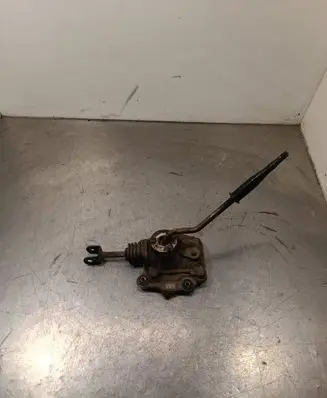 Suzuki Grand Vitara II Gear shifter/selector