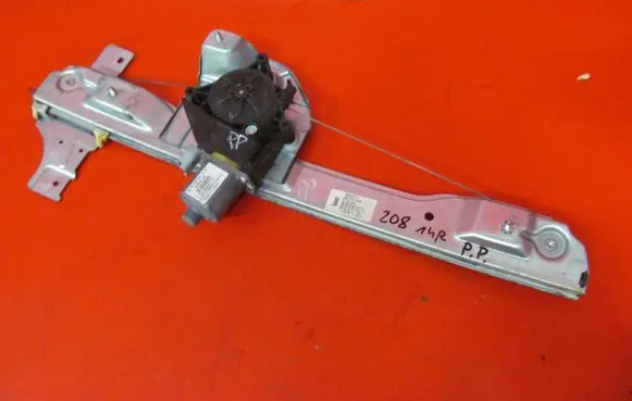 Peugeot 208 I Front door electric window regulator 9673154380 9674254380