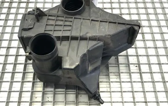 Air filter box