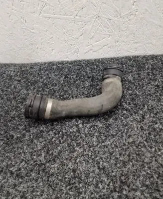 BMW X5 F15 Engine coolant pipe/hose 8517969