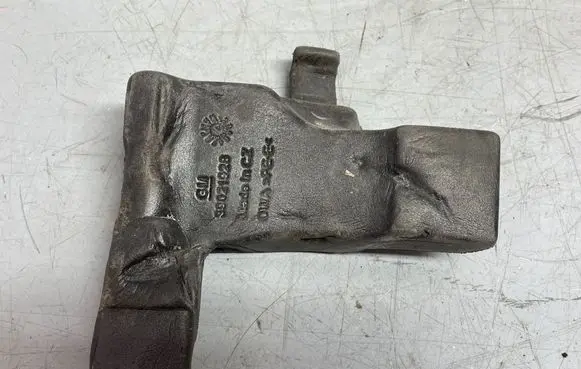 Opel Insignia B Fender foam support/seal 39021928