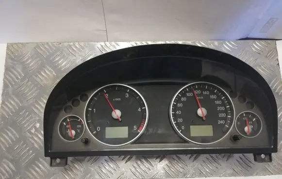 Ford Mondeo Mk III Speedometer (instrument cluster) 44ZU187