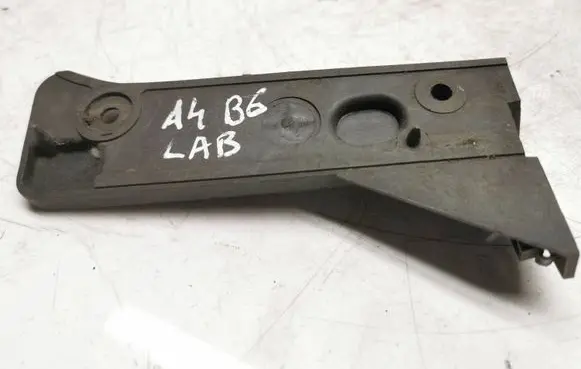 Audi A4 S4 B6 8E 8H Front bumper mounting bracket 8E0807284