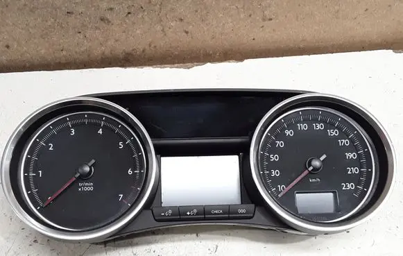 Peugeot 508 Speedometer (instrument cluster) 966596580