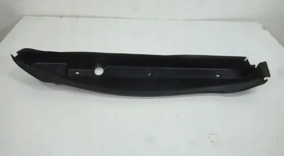 Mercedes-Benz CLS C218 X218 Fender end trim A2188890125