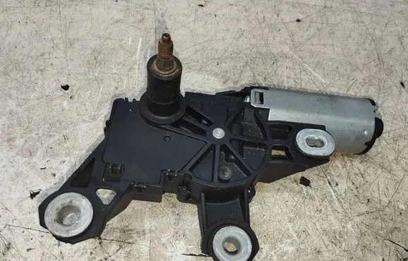 Audi A4 S4 B6 8E 8H Rear window wiper motor
