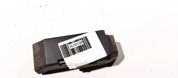 Opel Astra J Fuse box cover 13302322 c11000091ai