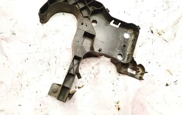 Renault Scenic II - Grand scenic II Front bumper mounting bracket 8200137496