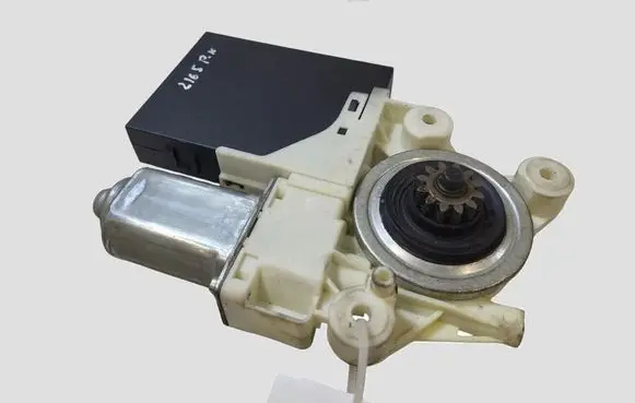 Volvo V50 Front door window regulator motor 30737675 992751108 6599209002N
