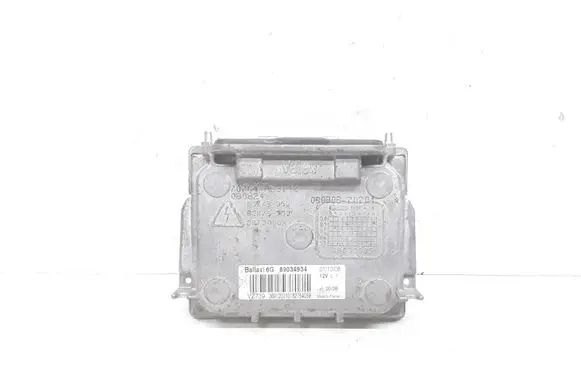 Volvo XC90 Headlight ballast module Xenon 89034934
