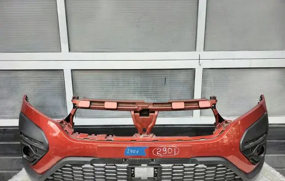 Dacia Sandero Front bumper 620228861R