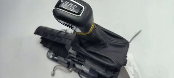 Volvo S90, V90 Gear shifter/selector 31437769