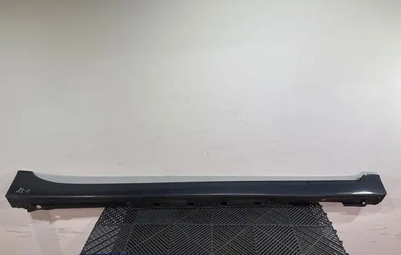 Toyota Prius (XW30) Sill 7585047010