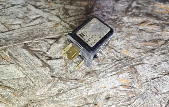Opel Monterey Other relay 8942184970