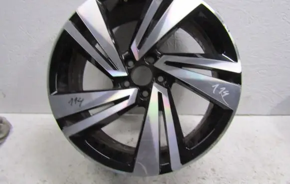 Volkswagen T-Cross R18 alloy rim 2GM601025H