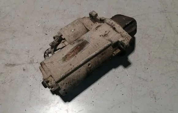 Mercedes-Benz Vito Viano W639 Starter motor 0051511301