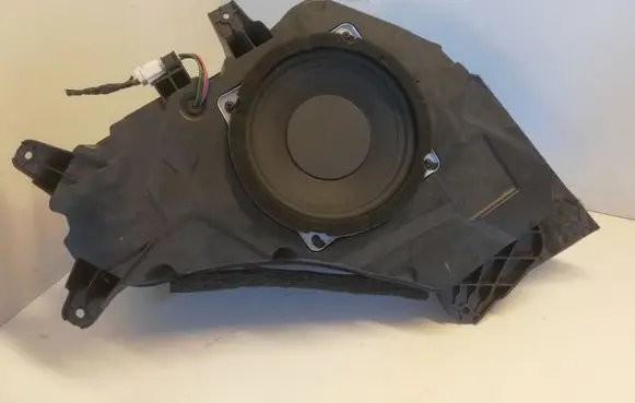 Hyundai i40 Subwoofer speaker 963802S000