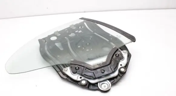 BMW 6 E63 E64 Rear side window 7008630