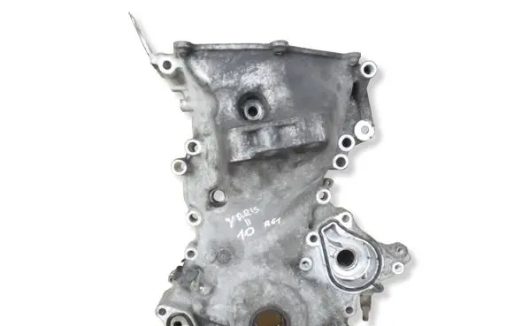 Toyota Yaris Timing chain cover 